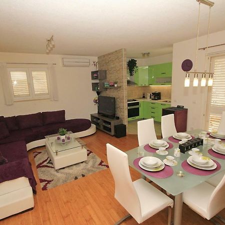 Apartment Ivana Makarska Bagian luar foto