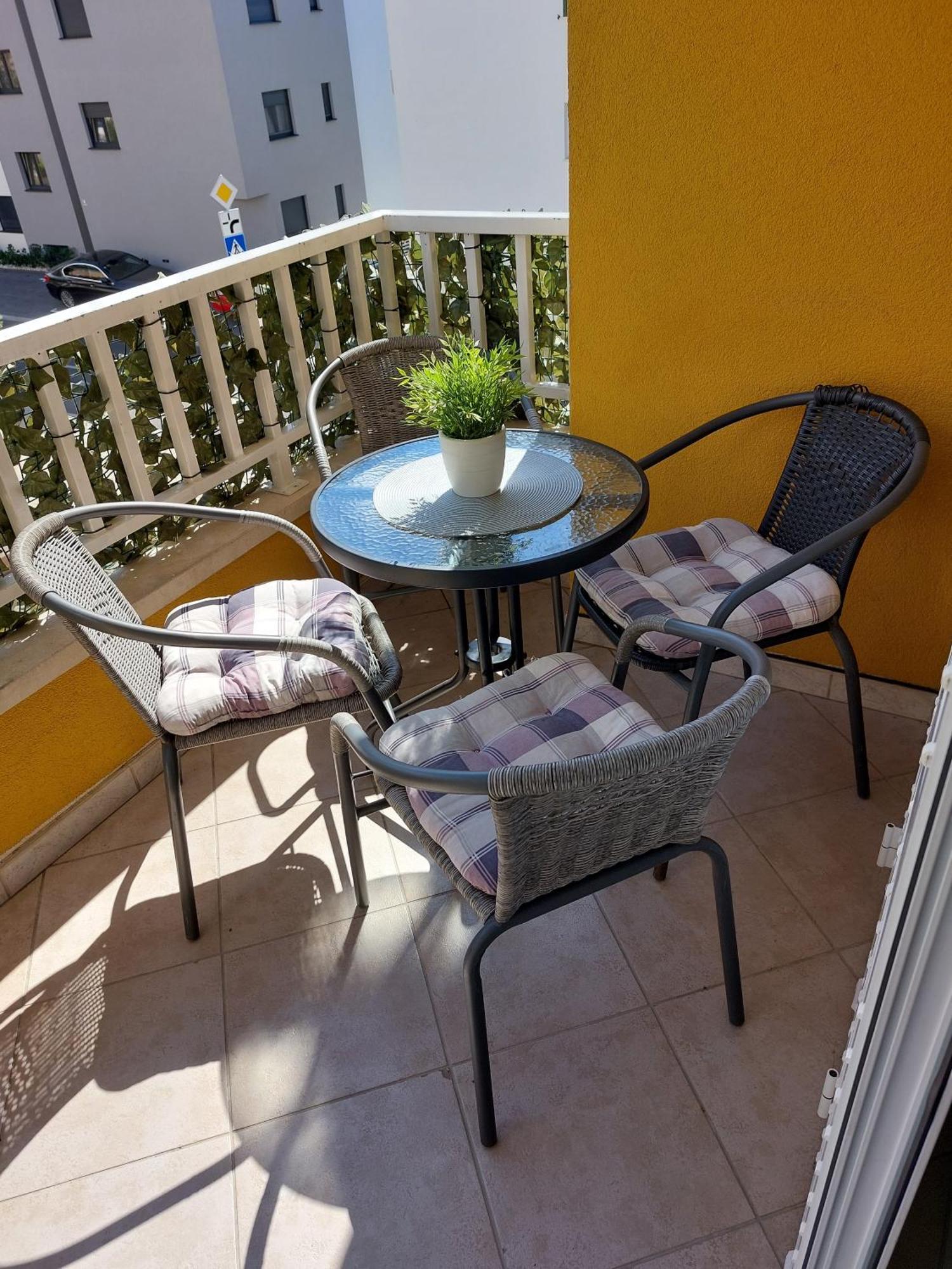 Apartment Ivana Makarska Bagian luar foto