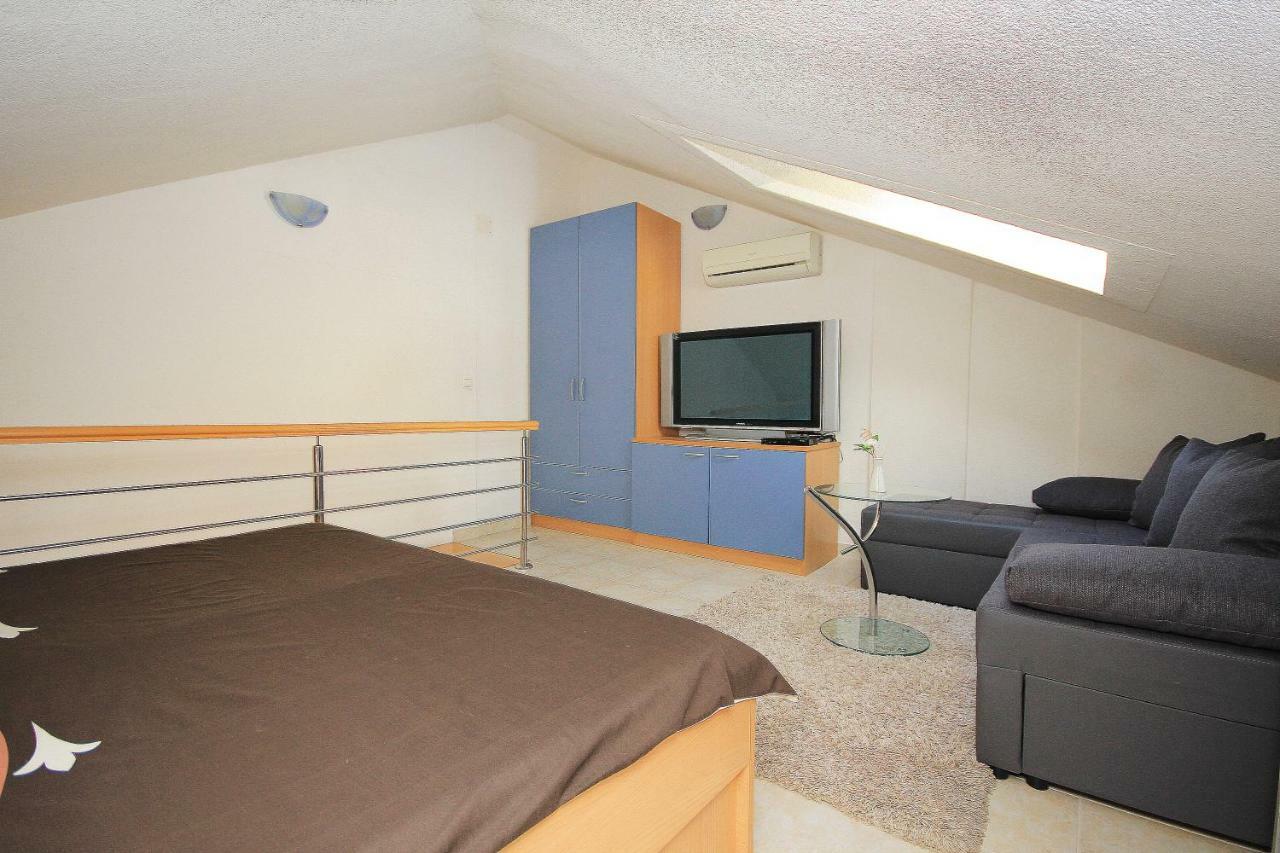 Apartment Ivana Makarska Bagian luar foto